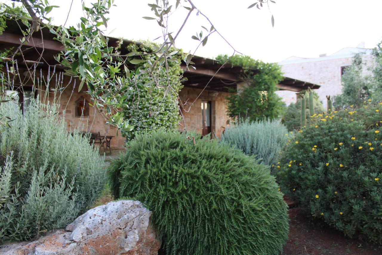 Masseria Tolla Остуни Екстериор снимка
