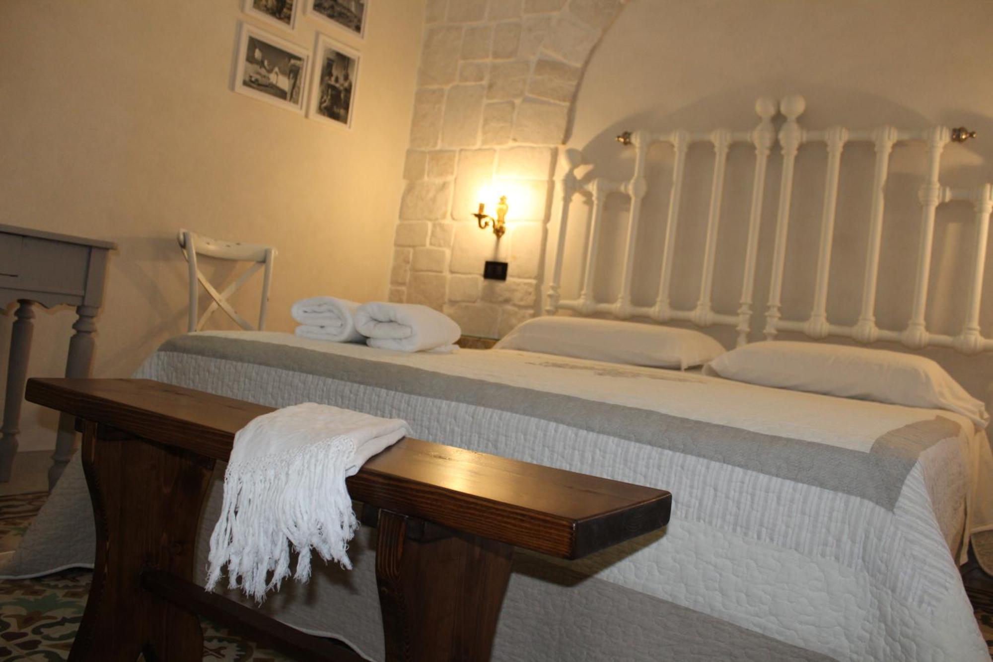 Masseria Tolla Остуни Екстериор снимка