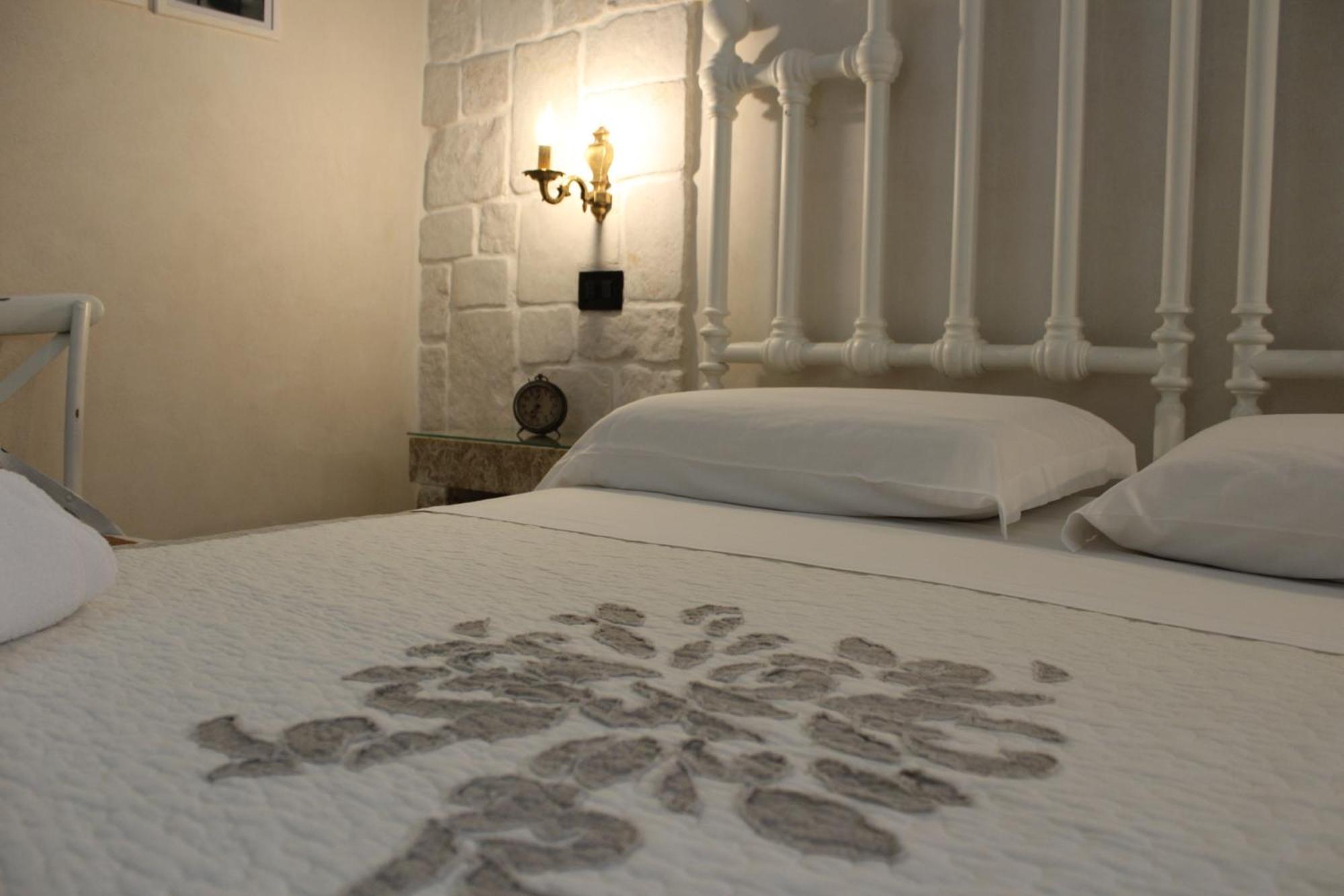 Masseria Tolla Остуни Екстериор снимка