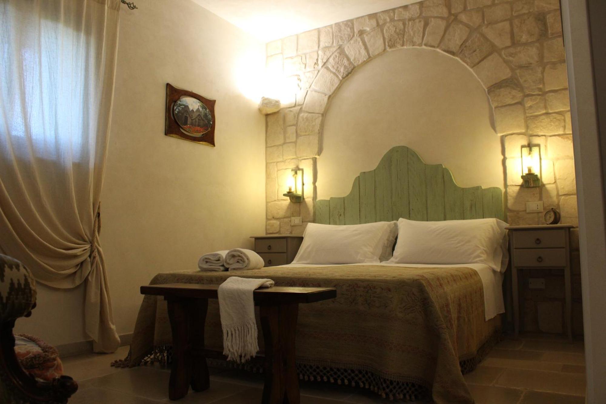 Masseria Tolla Остуни Екстериор снимка