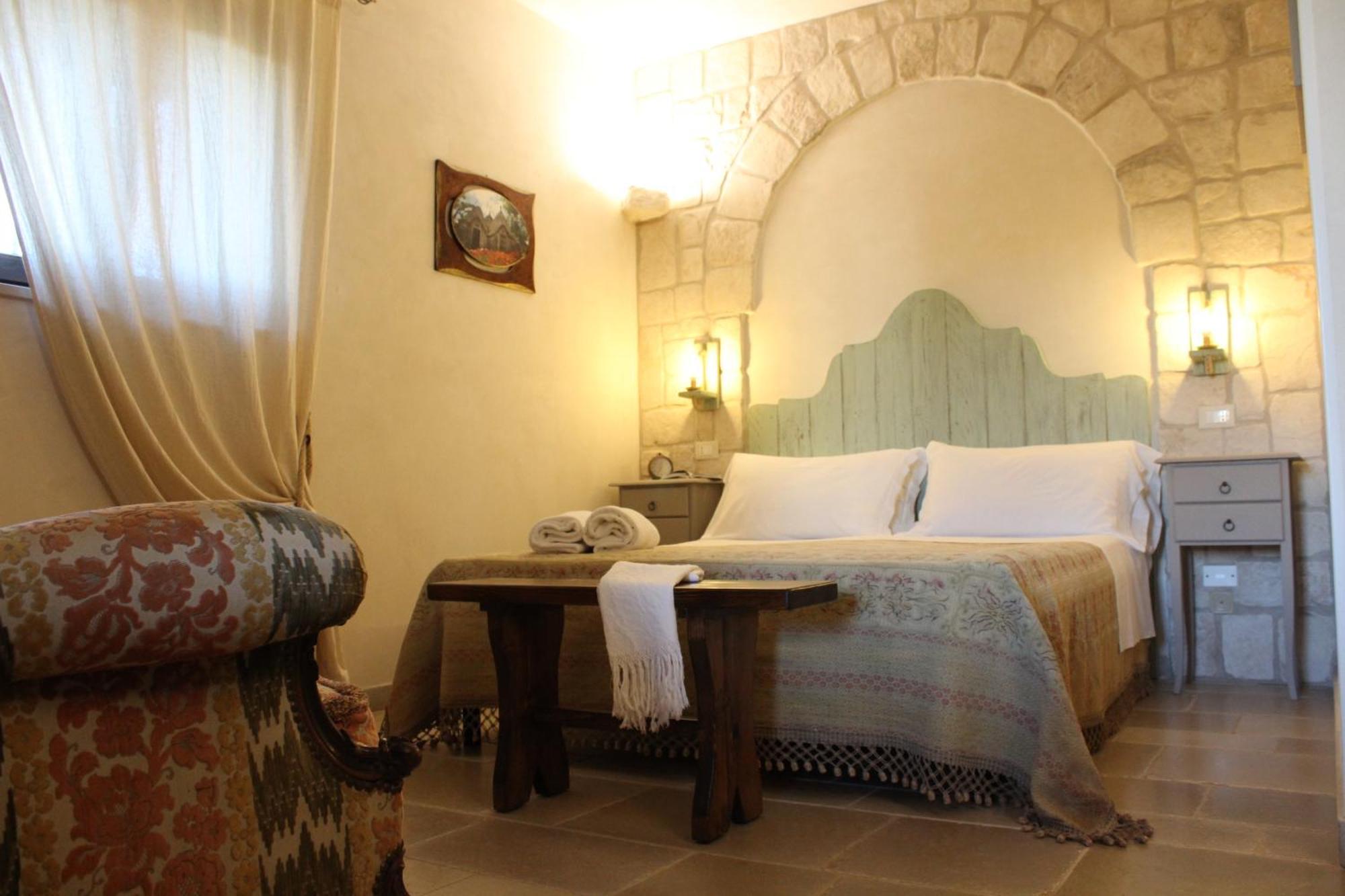 Masseria Tolla Остуни Екстериор снимка