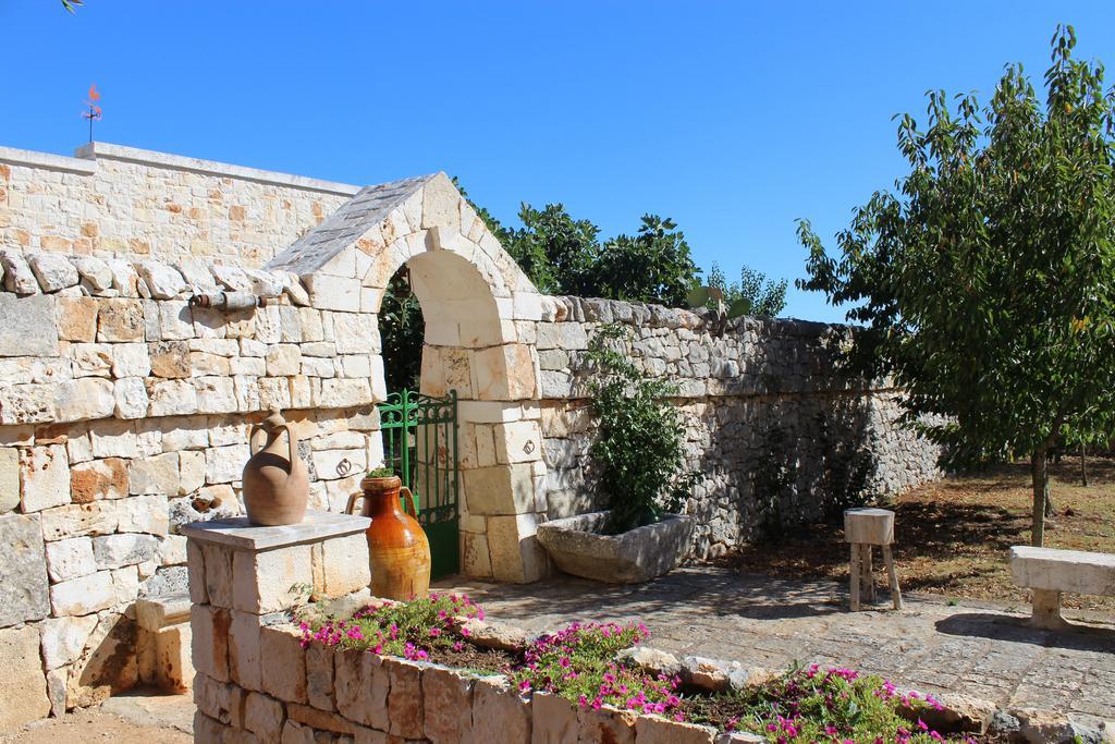 Masseria Tolla Остуни Екстериор снимка