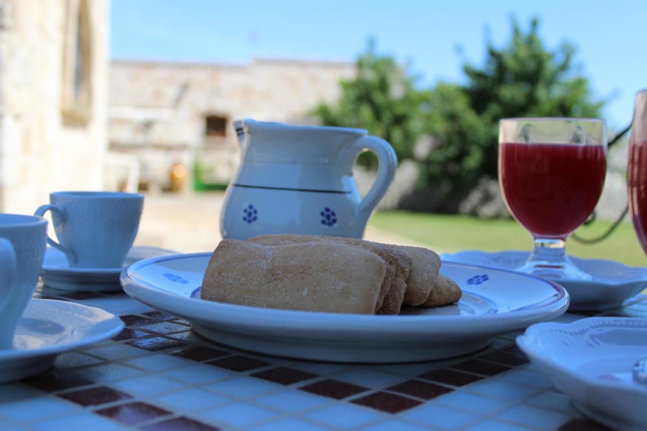 Masseria Tolla Остуни Екстериор снимка