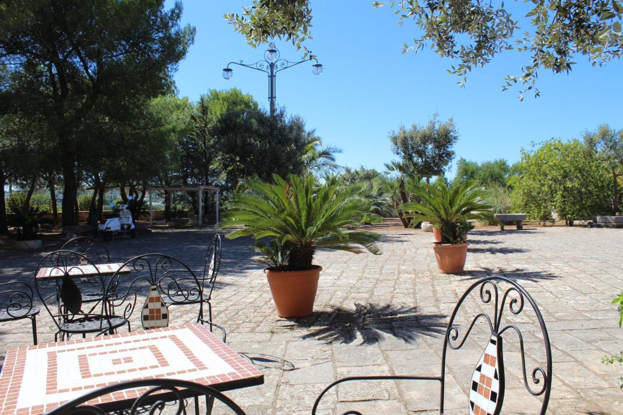 Masseria Tolla Остуни Екстериор снимка