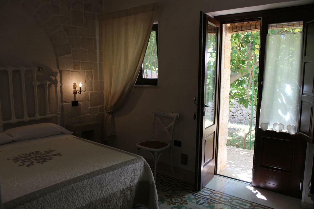 Masseria Tolla Остуни Екстериор снимка